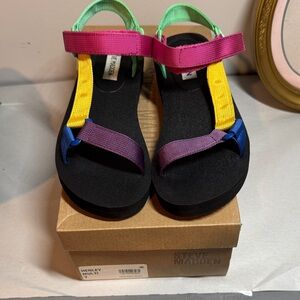 Steve Madden Kids Multicolor Strap Sandals